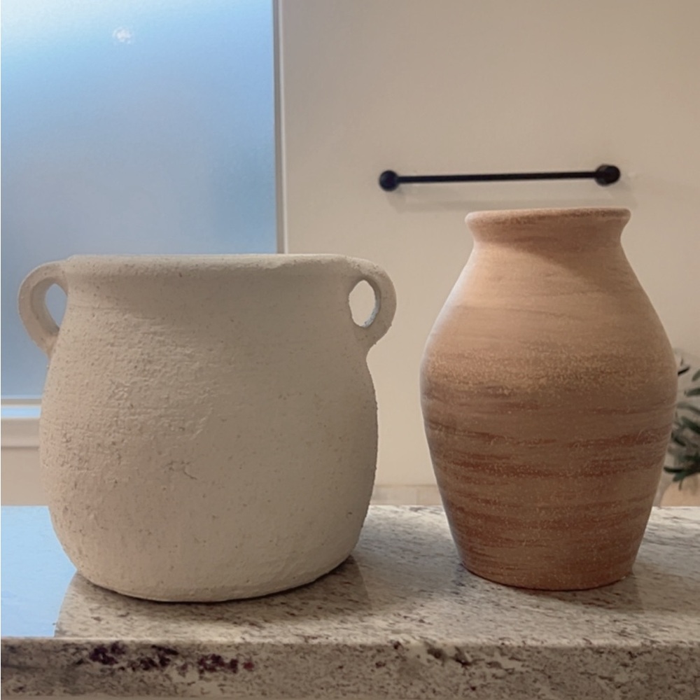 Threshold vase
